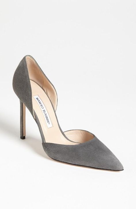 Manolo Blahnik Manolo Blahnik Pumps, Grey Pumps, Manolo Blahnik Heels, Hello Lover, Fashionable Shoes, Classical Style, Fabulous Shoes, Feel Pretty, Fashion Heels