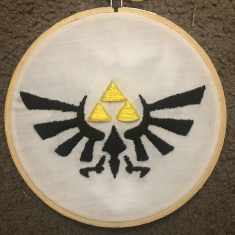 I tried to teach myself embroidery  #embroidery #Teach #zelda  Check more at https://www.fsy.ovh/zelda/all-i-tried-to-teach-myself-embroidery/ Zelda Embroidery Patterns, Zelda Embroidery, Zelda Triforce, Patch Ideas, Zelda Cosplay, Punch Needle, Legend Of Zelda, Superhero Logos, I Tried