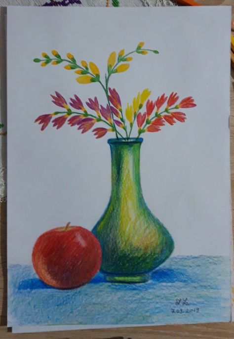 Still Life With Pencil Shading, Simple Drawing With Colored Pencils, Still Life With Oil Pastels, Still Life Painting Oil Pastel, Easy Colour Pencil Drawings, Still Life Drawing Colour, Easy Still Life Painting, Still Life Drawing Ideas, Still Life Oil Pastel