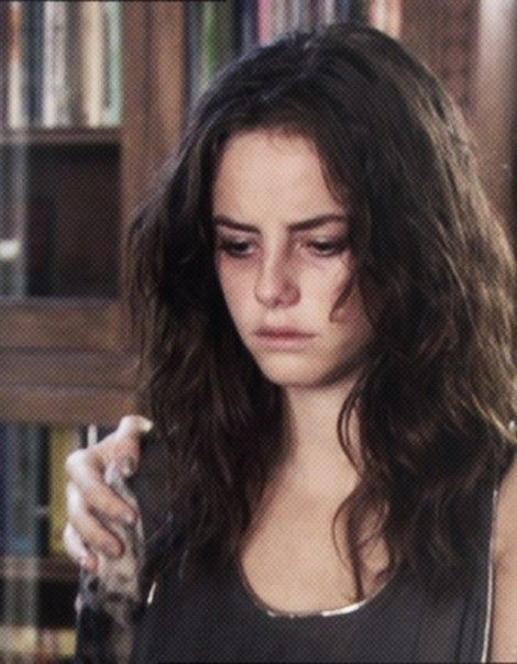 Effy Stonem Style, Uk Icon, Elizabeth Stonem, Hitting Rock Bottom, Effy Stonem, Skin Aesthetics, Skins Uk, Hair Color Brown, Kaya Scodelario