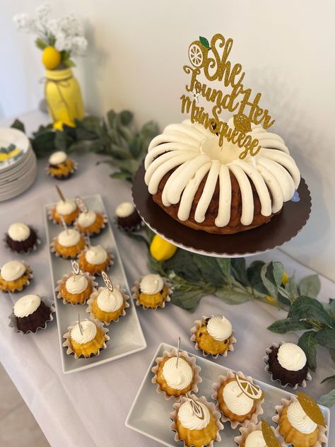 Main Squeeze Bridal Shower Backdrop, She Found Her Main Squeeze Bridal Party, Main Squeeze Bridal Shower Lemon, Main Squeeze Bridal Shower Theme, Cake With Topper, Lemon Themed Party, She Found Her Main Squeeze, Found Her Main Squeeze, Lemon Themed Bridal Shower