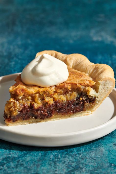 Chocolate Walnut Pie, Cool Whip Pies, Kentucky Derby Pie, Chocolate Mousse Pie, Walnut Pie, Derby Pie, Chocolate Bourbon, Pecan Pie Bars, Delicious Brownies