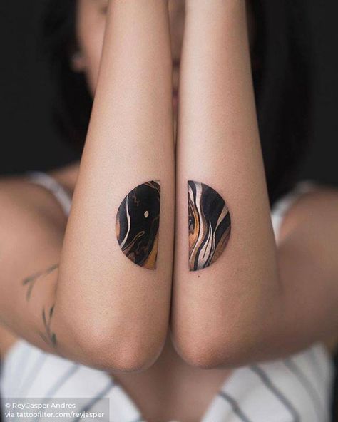 Matching marble tattoo. Jasper Tattoo, Great Tattoo Ideas, Forearm Tattoo Ideas, Mother Nature Tattoos, Forearm Tattoo Design, Most Popular Tattoos, Subtle Tattoos, Sister Tattoos, Abstract Tattoo