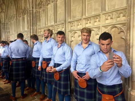 Scotland's very own rugby team. I know you need a goid pair of hips wear a kilt omg guys looking great . Scotland Rugby Team, Kilted Men, Scottish Men, Scottish Rugby, Scotland Rugby, Rugby Boys, Gloucester Cathedral, Scottish Man, Great Scot