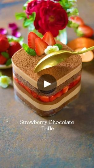 Amr Diab, Strawberry Trifle, Eggless Chocolate Cake, The Best Desserts, Chocolate Trifle, Eggless Desserts, Eggless Baking, Strawberry Chocolate, Dessert Boxes