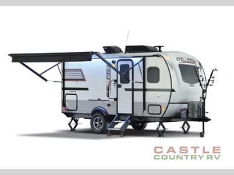 Geo Pro Travel Trailer, Travel Trailer Hacks, Bath Outdoor, Lightweight Travel Trailers, Crossover Cars, Camper Accessories, Trailer Decor, Trailer Diy, Trailer Interior