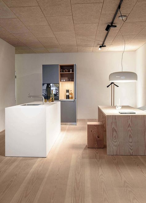 Bluthaupt kitchen on wooden board floor with pur natur boards Douglas Select 300mm wide and table with Douglas Boards Douglas Floor, Douglas Wood, Kitchen Architecture, Oak Floorboards, House Kitchen, Wood Kitchen, House Flooring, Oak Floors, Wooden Board