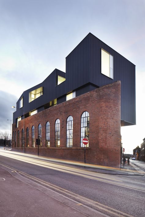 Shoreham Street / Project Orange Parasite Architecture, Renzo Piano, Brick Building, Architecture Exterior, Architectural Inspiration, Architecture Project, Contemporary Architecture, Urban Design, Amazing Architecture