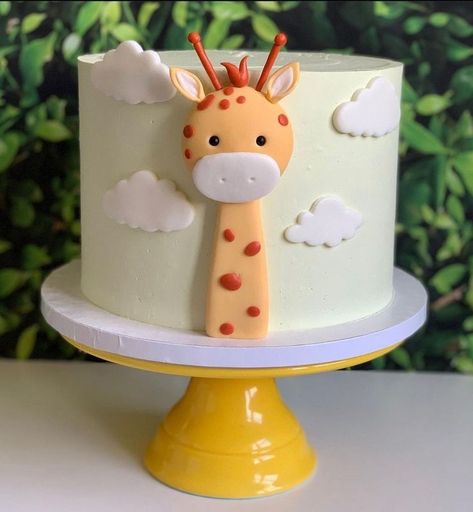 Giraffe Cake Birthday, Giraffe Birthday Theme, Cloud Cake Topper, Clouds Cake, Fondant Giraffe, Giraffe Birthday Cakes, Giraffe Cake Topper, Giraffe Birthday Party, Safari Cake Topper