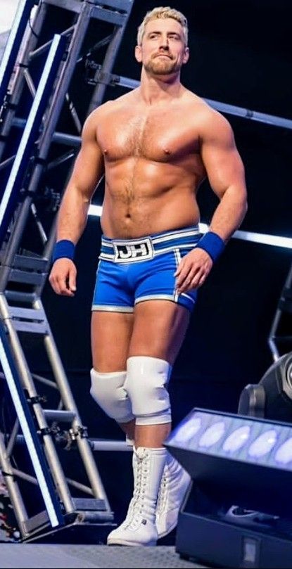 Joe Hendry, Wrestling Pictures, Tna Wrestling, Male Pose, Male Pose Reference, Male Actors, Professional Wrestler, Wwe Wrestlers, Male Poses