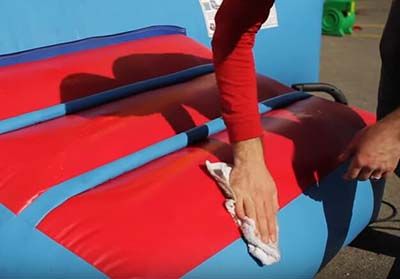 How To Clean A Bounce House, Water Bounce House, Blow Up Water Slide, Party Rentals Business, Jump House, Inflatable Rentals, House Mold, All Natural Cleaners, Bounce Houses