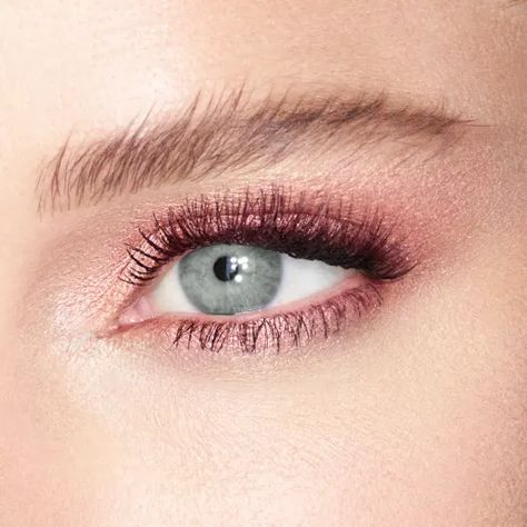 Eyes To Mesmerise, Charlotte Tillbury, Pink Matte Lipstick, Rose Gold Eyeshadow, Orange Eyeshadow, Simple Eyeshadow, Medium Brown Hair, Gold Eyeshadow, Eyebrow Gel