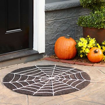 door-mat-halloween- Spiderweb Placement Scary Halloween Yard, Porche Halloween, Pasteles Halloween, Creative Halloween Decorations, Halloween Decorations To Make, Scary Halloween Decorations Outdoor, Fun Halloween Crafts, Halloween Decorations Diy Outdoor, Easy Halloween Decorations