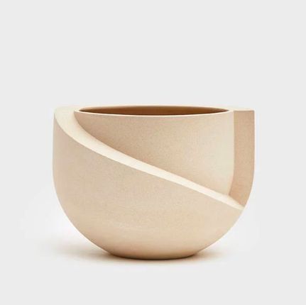 Unique Ceramic Gift Ideas | Hunker Indoor Raised Planter, Unique Planters Indoor, Large Planters Indoor, Large Indoor Plant Pots, Tabletop Planter, Large Ceramic Planters, Big Planters, Unique Planters, Vase Deco