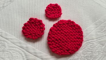 Knit A Circle How To, Knitted Circle Pattern, Knit Circle Pattern, Knitting A Circle, Circle Knitting Patterns, Knit A Circle, Circle Knitting, Knitted Circle, Knitting Yarn Colors