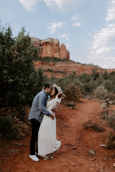 Sedona, AZ Engagement shoot. Cathedral Rock. Engagement Photos Cathedral, Sedona Engagement Photos, Sedona Engagement Pictures, Sedona Arizona Engagement Photos, Sedona Couples Photoshoot, Arizona Couple Photoshoot, Rock Photoshoot, Rock Couple, Sedona Cathedral Rock