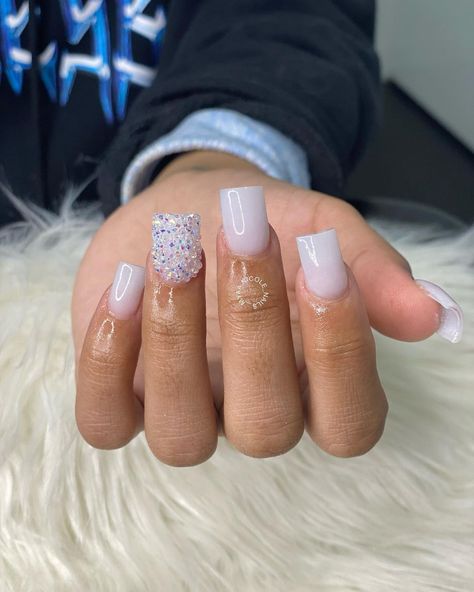 Nut Nails Short, White Nut Nails, Nut White Nails, Neutral Nails Acrylic, Junk Nails, Marble Nail Designs, Nail Trend, Colored Acrylic Nails, White Acrylic Nails