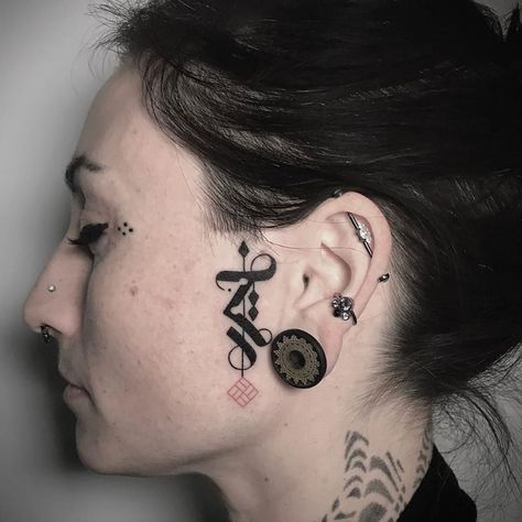 Face Tats, Goth Tattoo, Wicked Tattoos, Facial Tattoos, Inspiration Tattoos, Tattoo Project, Face Tattoos, Head Tattoos, Dark Tattoo