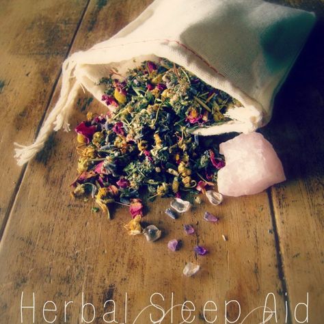 How to Make Peaceful Sleep Sachets Using Herbs, Essential Oils, and Crystals | GrannyMoon's Morning Feast For Sleep, Magia Das Ervas, Dream Pillow, Herbal Recipes, Herbal Apothecary, Sleep Remedies, Herbal Healing, Peaceful Sleep, Herbal Magic