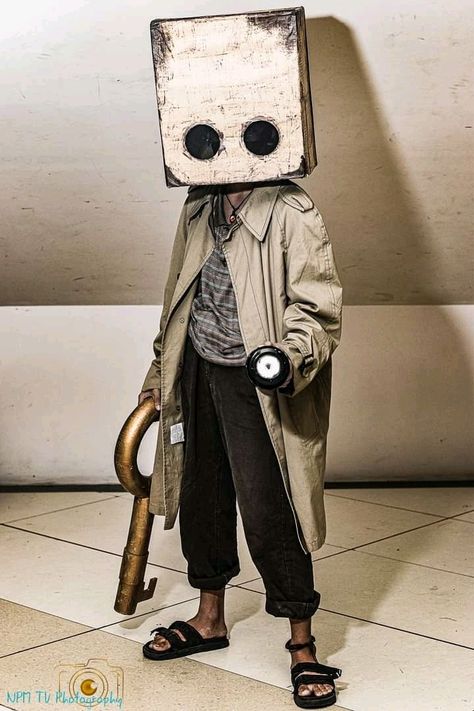 little nightmares 2 Little Nightmares Costume, Little Nightmares Cosplay, Video Game Character Costumes, Extra Halloween Costumes, Little Nightmares Mono, Mono Little Nightmares, Undertale Cosplay, Touhou Anime, Little Misfortune