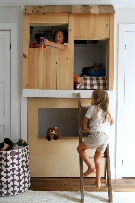 An in-house fort Indoor Tree House, House Tweaking, Playground For Kids, Kids Backyard Playground, Built In Dresser, Backyard Trampoline, Build A Playhouse, Wall Mounted Bookshelves, Small Family Room