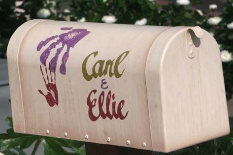 Mailbox Wedding, Up Mailbox, Wedding Mailbox, Aesthetic Disney, Disney Rooms, Disney Up, Up Theme, Wedding Card Holder, Animation Movie