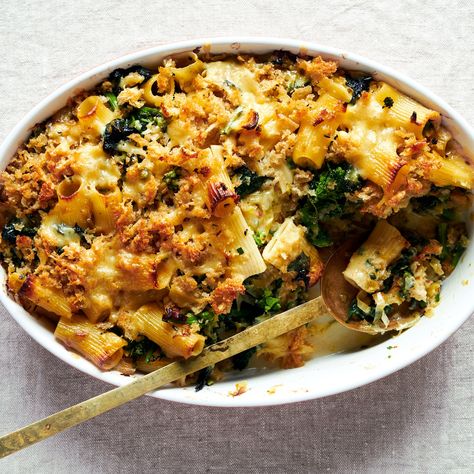 This baked pasta from Alison Roman reminds her of broccoli-cheddar soup, but better and with lots of texture. Her recipe offers the familiar comfort of baked macaroni and cheese but with pops of pleasantly bitter bright green broccoli rabe throughout. Broccoli Rabe Recipe, Bon Appetite Recipes, Baked Pasta, Baked Pasta Recipes, Broccoli Rabe, Baked Macaroni, Broccoli Cheddar Soup, Cheddar Soup, Broccoli Cheddar