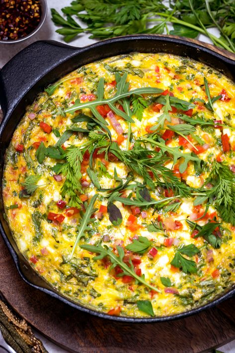 Feta, Red Pepper, and Herb Frittata - Host The Toast Frittata Recipes Baked, Breakfast Fritatta, Spinach Feta Frittata, Vegetable Quiche Recipes, Fritatta Recipe, Tomato Frittata, Dinner Pies, Spinach Frittata, Eggs In Peppers