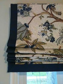 Roman blind with trim Roman Shade Fabric Ideas, Roman Blind Trim Ideas, Roman Blinds Pattern, Roman Blind With Trim, Roman Blind With Border, Roman Blinds With Trim, Roman Shades With Trim, Fabric Trim Ideas, Floral Roman Shades