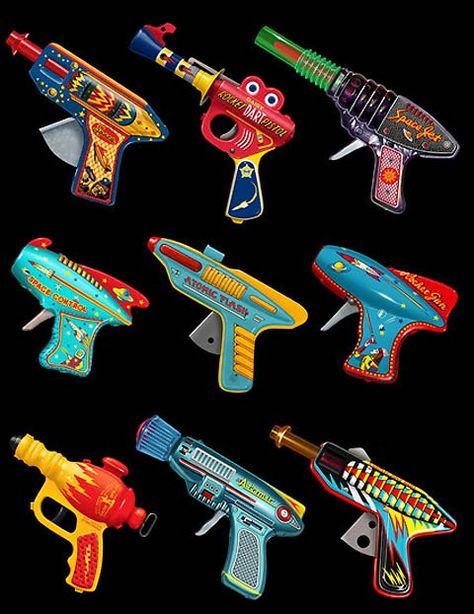 Vintage Toy Ray Guns Arte Peculiar, New Retro Wave, Photographie Portrait Inspiration, Space Toys, Vintage Space, Arte Inspo, Futurama, Retro Futuristic, Tin Toys