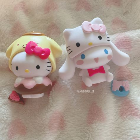 Hello Kitty And Cinnamoroll, Hello Kitty Pompompurin, Bones, Hello Kitty, Figurines, Kitty, White