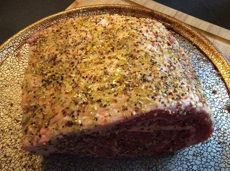 Paula Deen Perfect Standing Prime Rib Roast Standing Prime Rib Roast Recipe, Standing Prime Rib Roast, Foolproof Prime Rib Recipe, Prime Rib Roast Recipe, Rib Roast Recipe, Standing Rib Roast, Prime Rib Recipe, Paula Deen Recipes, Prime Rib Roast