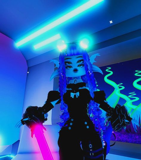 Alien Invasion Royal High, Alien Outfit Royale High, Alien Invasion Outfit, Inspo Fits, Alien Invasion, Aesthetic Roblox Royale High Outfits, Royale High, Royal Outfits, Quick Saves