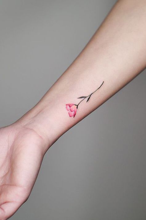 Flower Tattoo On The Side #flowertattoo Side Wrist Tattoos, Meaningful Wrist Tattoos, Cute Tattoos On Wrist, Small Rose Tattoo, Flower Wrist Tattoos, Shape Tattoo, Small Flower Tattoos, Small Wrist Tattoos, Human Canvas