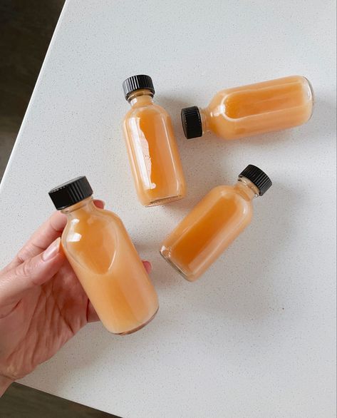 Ginger shot benefits: Are Ginger Shots good for you? Ginger Lemon Shot Recipe, Ginger Shot Benefits, Ginger Shot Recipe, Ginger Shots, Turmeric Shots, Turmeric Water, Ginger Shot, Wellness Shots, Ginger Water