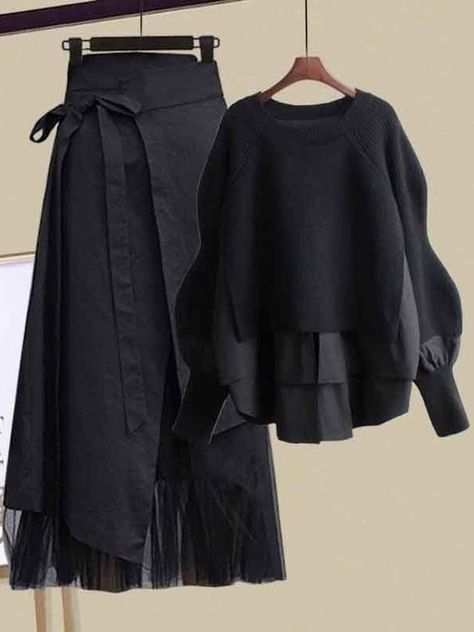 Suits Korean, Asymmetric Skirt, 2 Piece Suit, Middle Age Fashion, Mode Boho, Party Suits, Elegant Casual, Knitted Tops, Skirt Belt