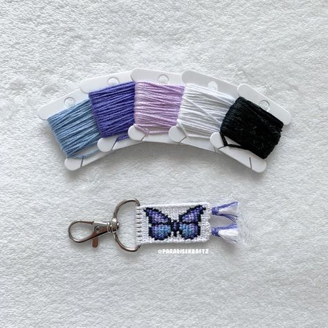 Easy Alpha Keychain Patterns, How To Alpha Pattern, Alpha Bracelet Keychain, Alpha Keychain Pattern Easy, How To Make Alpha Bracelets, Braided Bracelet Patterns, Alpha Patterns Keychain, Alpha Pattern Keychain, Alpha Patterns Bracelet