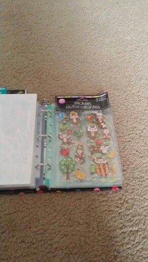 Sticker binder - with page protector sleeves to organize stickers Scrapbook Sticker Organization, Sticker Binder, Anniversary Scrapbook, Scrapbook Organization, Sticker Organization, Fun Organization, Creative Memories Scrapbooking, Page Protectors, Binder Organization