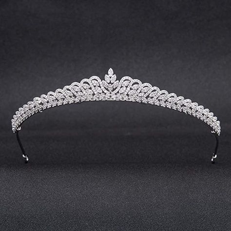 Bridal Diadem, Wedding Crystals, Tiara For Wedding, Wedding Tiara Veil, Crown Hair Accessories, Beautiful Tiaras, Crown Hair, Headpiece Jewelry, Crystal Jewelry Sets