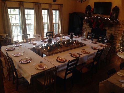 Christmas seating to seat 20-21 people. Worked perfectly! Table Seating For 20 People, Seating For 20 Dinner, Extra Seating For Holiday Dinner, Dinner Party For 20 People Table Settings, How To Seat 20 People For Dinner, Seating For 20 People, Party Seating Ideas For Small Spaces, Thanksgiving Set Up Small Space, Thanksgiving Dinner Decor