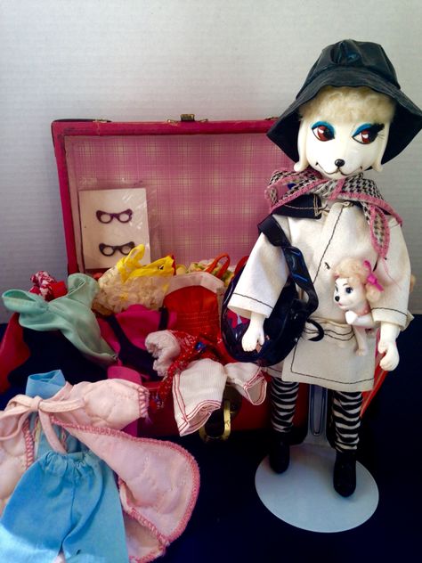 I sold my Peteena the Pampered Poodle doll complete with clothes and wardrobe! Dog Crafts, Cat Crafts, Cuddly Toy, Japanese Dolls, Doll Photography, Vintage Doll, Toy Boxes, Vintage Barbie, Vintage Dolls