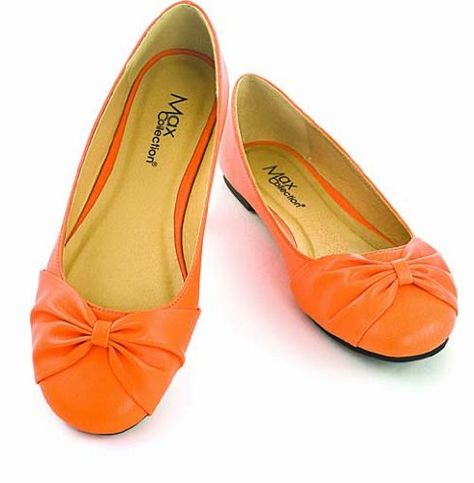 orange flats Orange Shoes Heels, Orange Wedding Shoes, Comfy Ballet Flats, Girls Ballet Flats, Orange Flats, Casual Dressy, Wedding Shoes Flats, Cute Flats, Orange Shoes