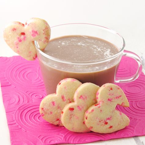 Cookies Bouquet, Savory Holiday Recipes, Mug Cookies, Cookies Spring, Cookie Mug, Heart Hugs, Bouquet Valentines, Valentines Food Dinner, Cup Cookies