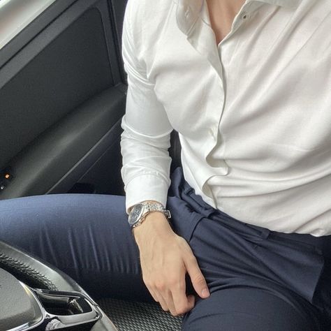 Gentleman Aesthetic, Classy Outfits Men, Guys Clothing Styles, Ideal Man, Cool Outfits For Men, Aesthetic Guys, Men Fashion Casual Outfits, Men Fits, Cute Couple Pictures