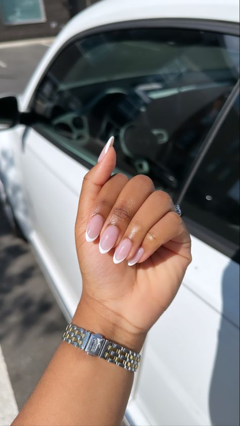 Baddie Short Acrylic Nails Designs, French Almond Nails, Short Oval Nails, French Almond, Acrylic Nails Nude, Better Version Of Yourself, Acrylic Toe Nails, Elegant Nail, Nail Looks