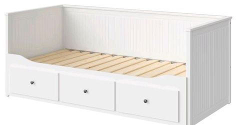 Hemnes Bett Tagesbett Ikea ausziehbar Hemnes Daybed, Hemnes Day Bed, Hemnes Bed, Bed And Storage, White Daybed, Day Bed Frame, Daybed Frame, Pine Beds, Painted Beds