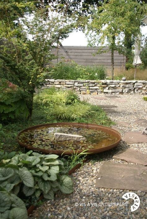 Garden Entertaining, Garden Trains, Front Yard Garden Design, Gravel Garden, Garden Walkway, House Landscaping, Garden Design Plans, Have Inspiration, Water Features In The Garden