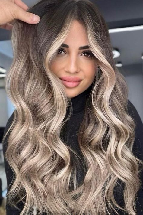 39 Adorable Balayage Hairstyles for Blondes and Brunettes Alike Hairstyles For Blondes, Dark Roots Blonde Hair Balayage, Ash Blonde Hair Balayage, Soft Blonde Hair, Blonde Hair With Roots, Blonde Layered Hair, Balayage Hairstyles, Ash Blonde Balayage, Dark Roots Blonde Hair