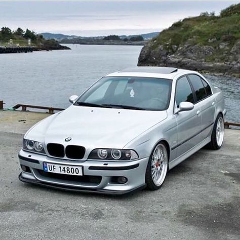 Bmw 540i E39, Bmw E39 M5, E39 M5, Serie Bmw, Flying Cars, Bmw Motors, Bmw E38, Custom Chevy Trucks, Best Jdm Cars