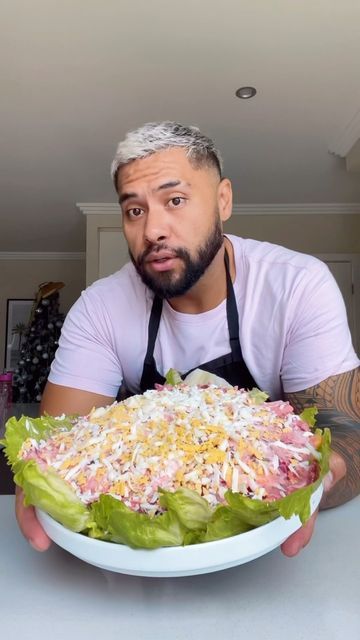 BrentoBox 🇼🇸 | 🇳🇿 on Instagram: "How to make mainese (Cook Island Pink Potato Salad) perfect for summer entertaining, made using kitchenware from @ebayau – head to their website to find all your needs in one place. #ad #ebayaupartner #potatosalad" Pink Potato, Cook Island, Summer Entertaining, Potato Dishes, Cook Islands, Potato Salad, Potato, Salad, Pink